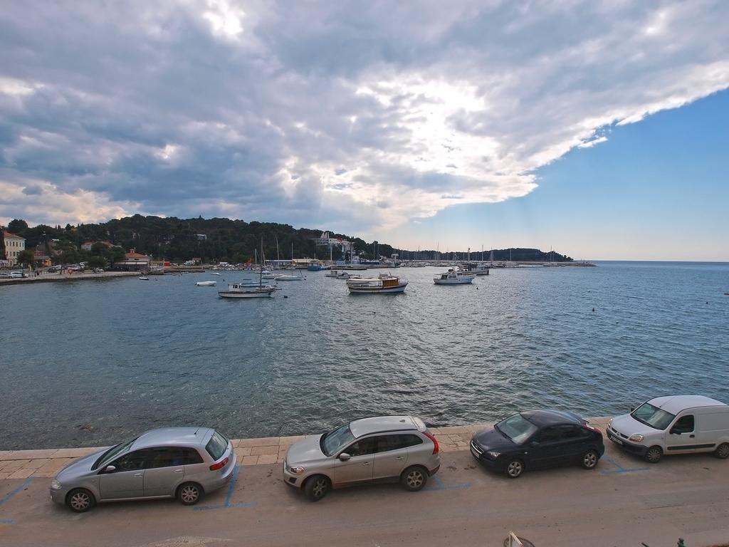 Apartments By The Sea 1050 罗维尼 外观 照片