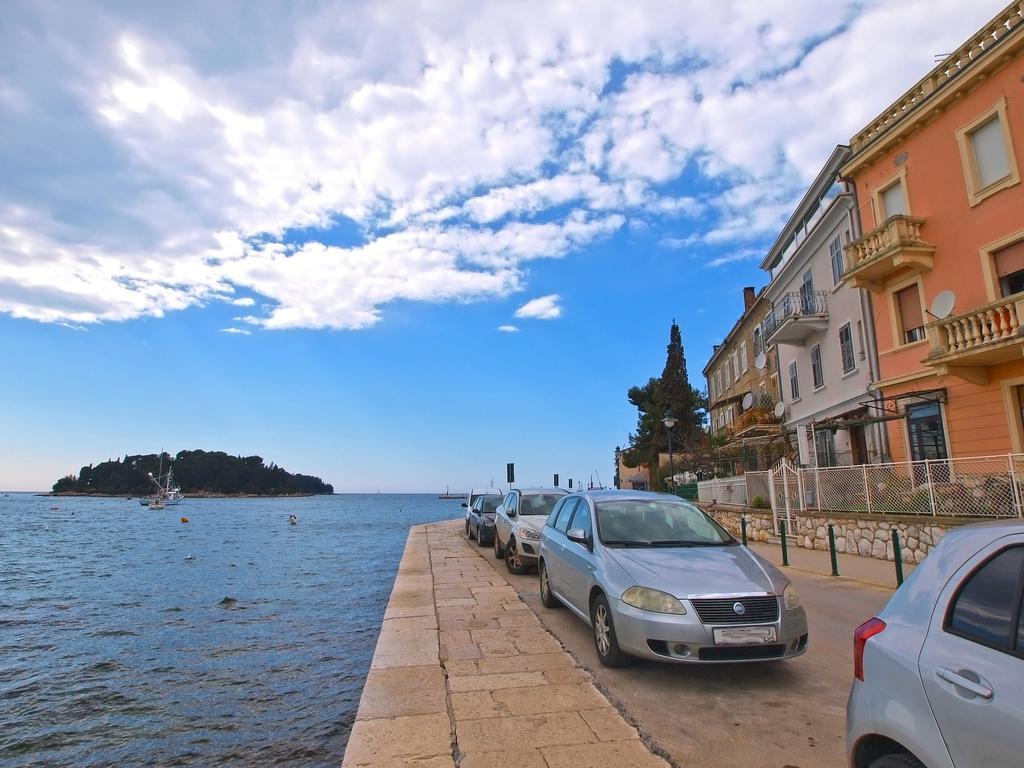 Apartments By The Sea 1050 罗维尼 外观 照片